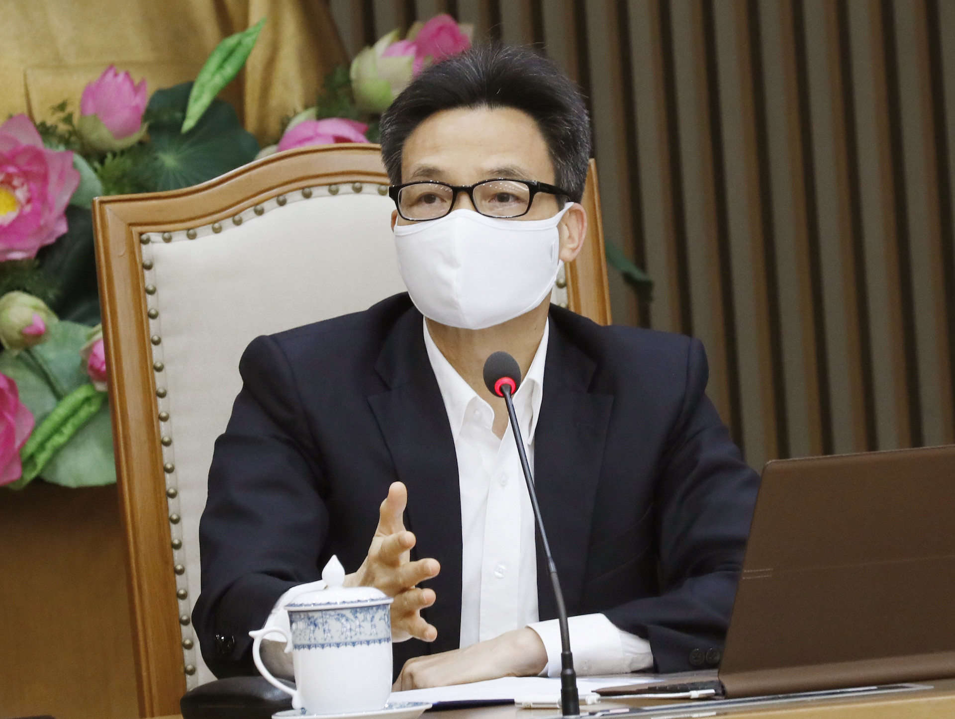Phó Thủ tướng: 'Phải chiến thắng dịch bệnh bằng công thức của Việt Nam' - 1