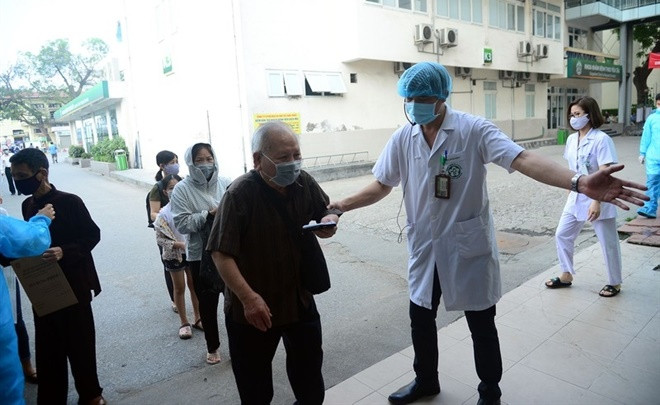 Bộ Y tế yêu cầu Bệnh viện Bạch Mai không tăng giá dịch vụ khám, chữa bệnh - 1