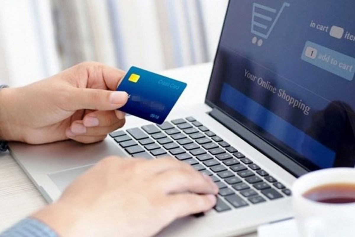 Lộ thông tin cá nhân nằm trong Top 10 lý do người tiêu dùng chưa tham gia mua sắm trực tuyến. Ảnh: Báo Lao động