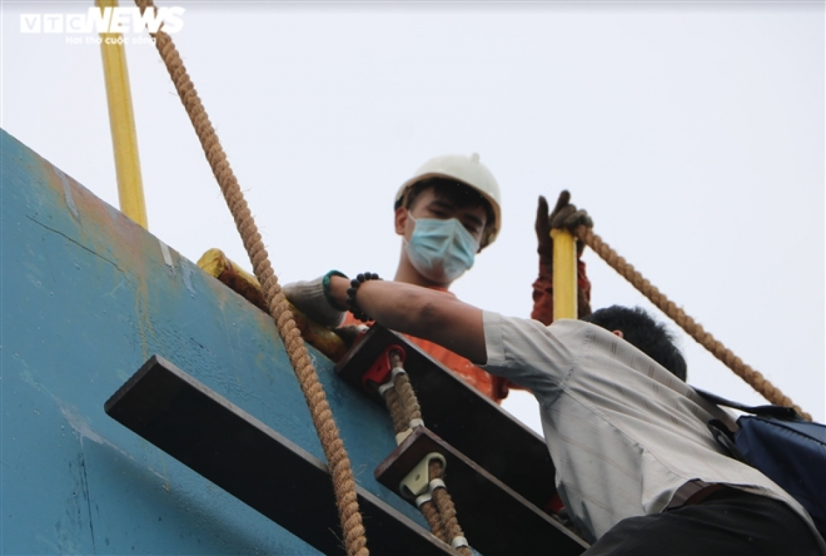 Cũng vì lý do đó, từ trước đến nay, thuyền viên tàu viễn dương mặc định trở ngành nghề của 