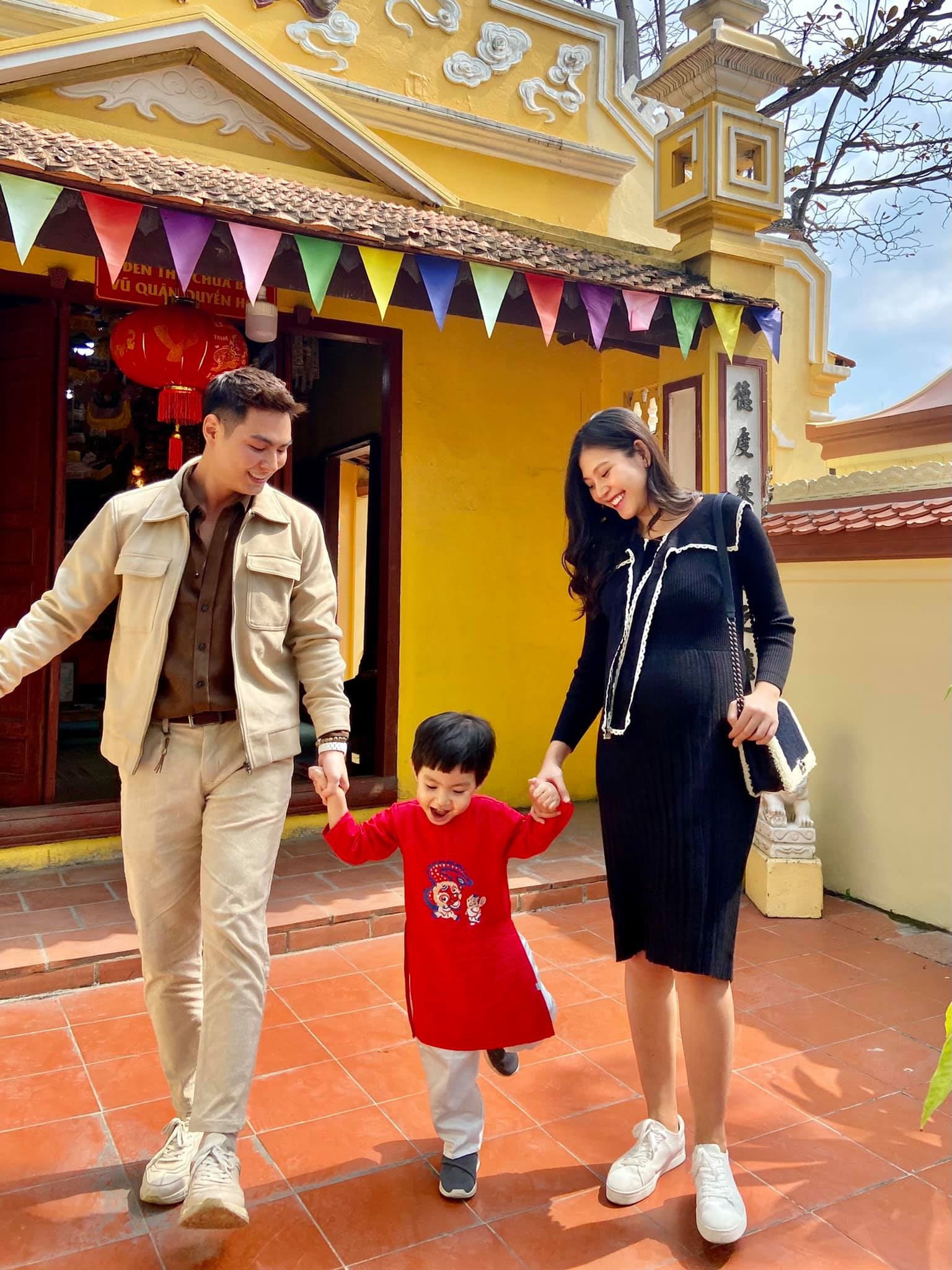 Chúng Huyền Thanh tiết lộ giới tính con thứ hai - 1
