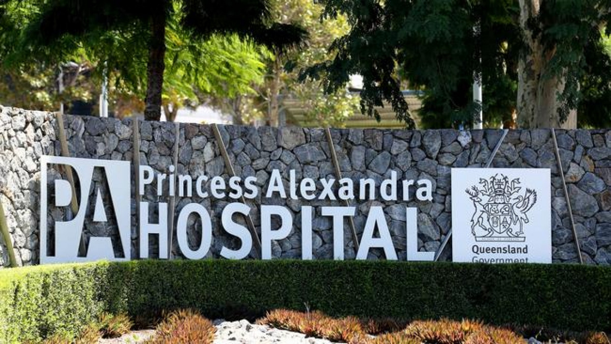 Bệnh viện Princess Alexandra tại thành phố Brisbane, Australia là nơi làm việc của bác sĩ bị lây nhiễm Covid-19. Ảnh: David Clark.
