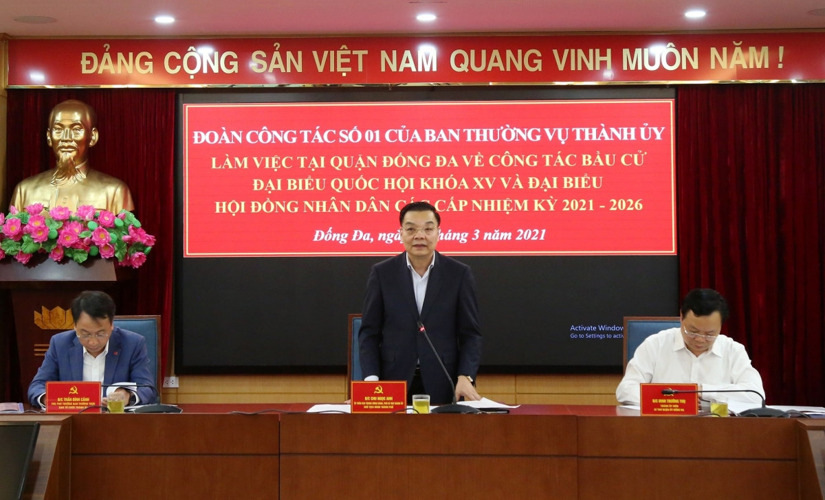 Ông Chu Ngọc Anh phát biểu tại buổi kiểm tra công tác chuẩn bị bầu cử tại quận Đống Đa.
