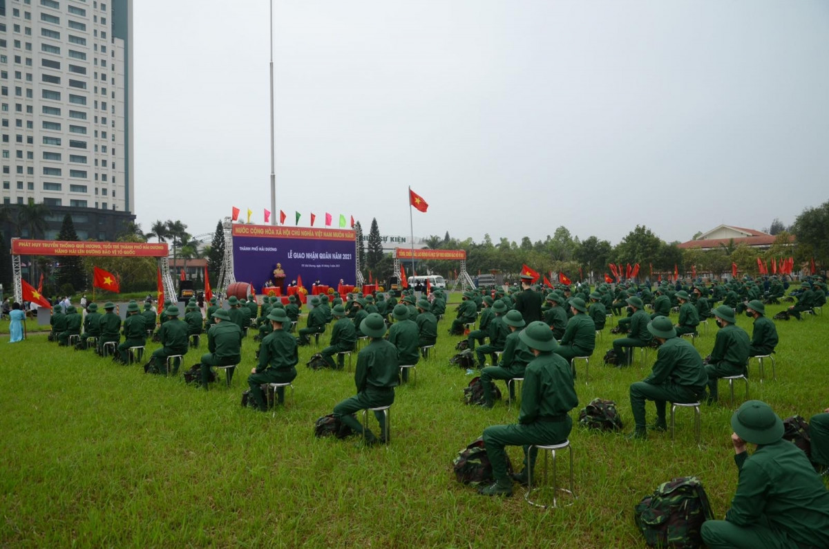 Lễ giao nhận quân năm 2021 của tỉnh Hải Dương được thực hiện đảm bảo công tác phòng, chống dịch COVID-19.
