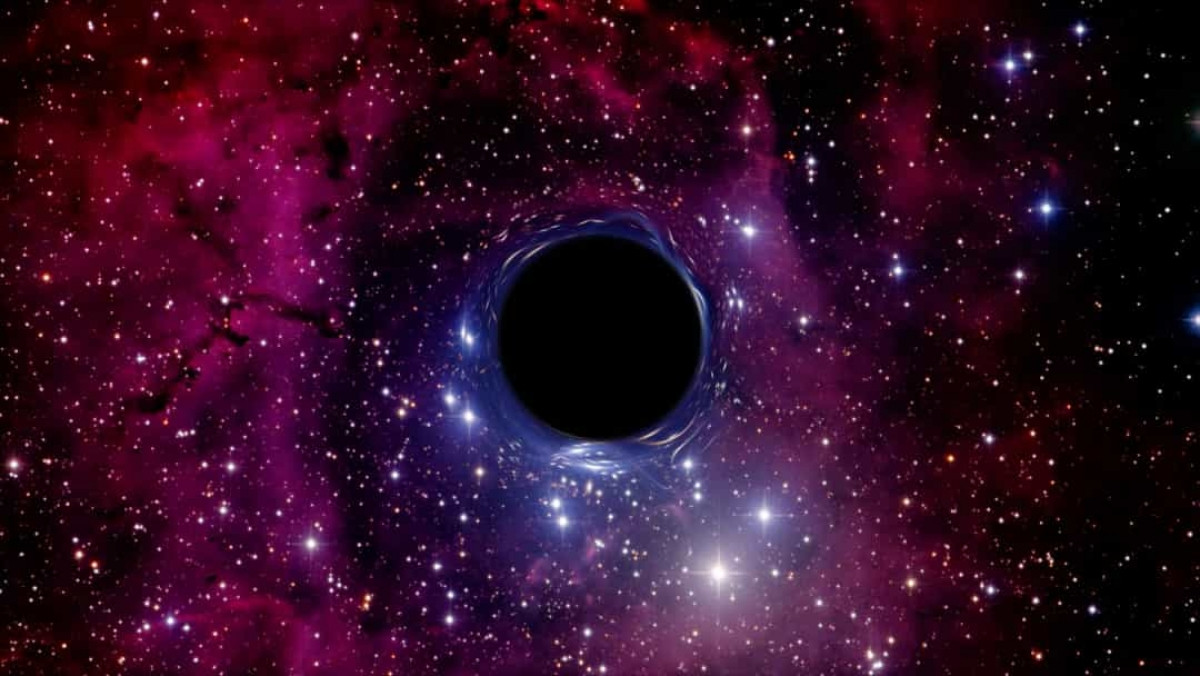 Hố đen nhỏ nhất từng được phát hiện có đường kính chỉ 24km. Hố đen càng nhỏ thì lực hấp dẫn của nó càng lớn.