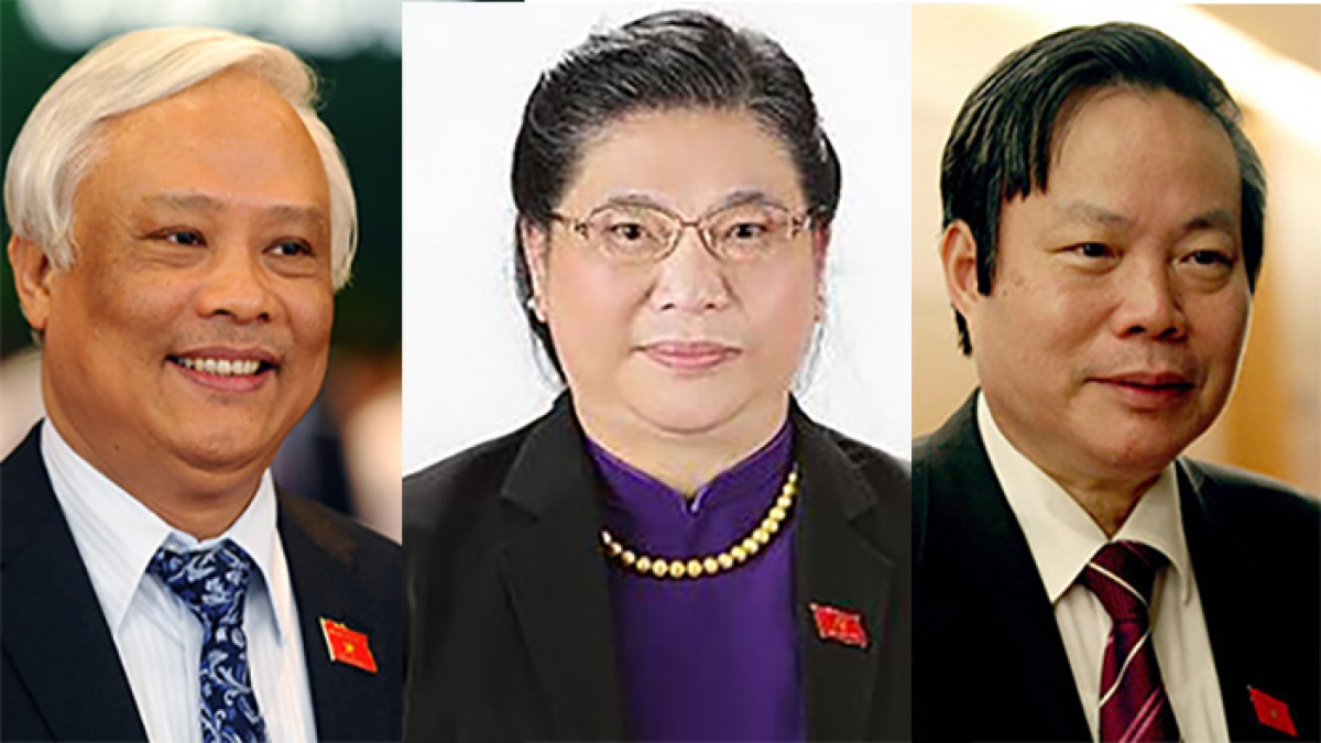 Các Phó Chủ tịch Quốc hội: Uông Chu Lưu, Tòng Thị Phóng, Phùng Quốc Hiển (từ trái qua)