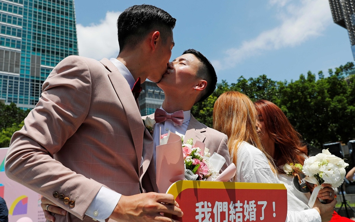 Hôn nhân đồng giới ở Đài Loan (Trung Quốc). Ảnh: Reuters.