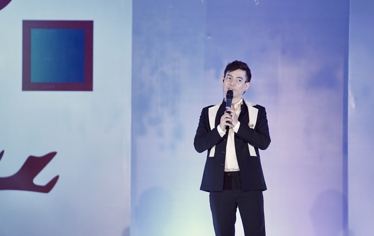 NTK Lê Trần Đắc Ngọc chia sẻ tại lễ công bố Đại hội siêu mẫu nhí 2021.