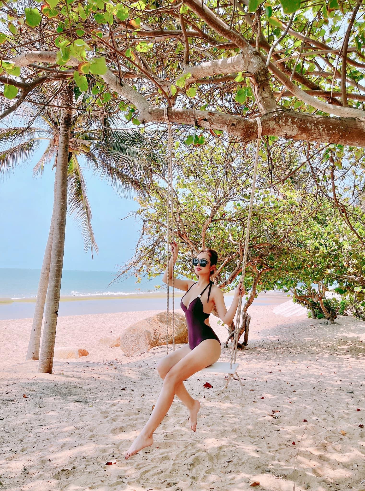 Hoa hậu 4 con Jennifer Phạm khoe thân hình hoàn mỹ với áo tắm - 8