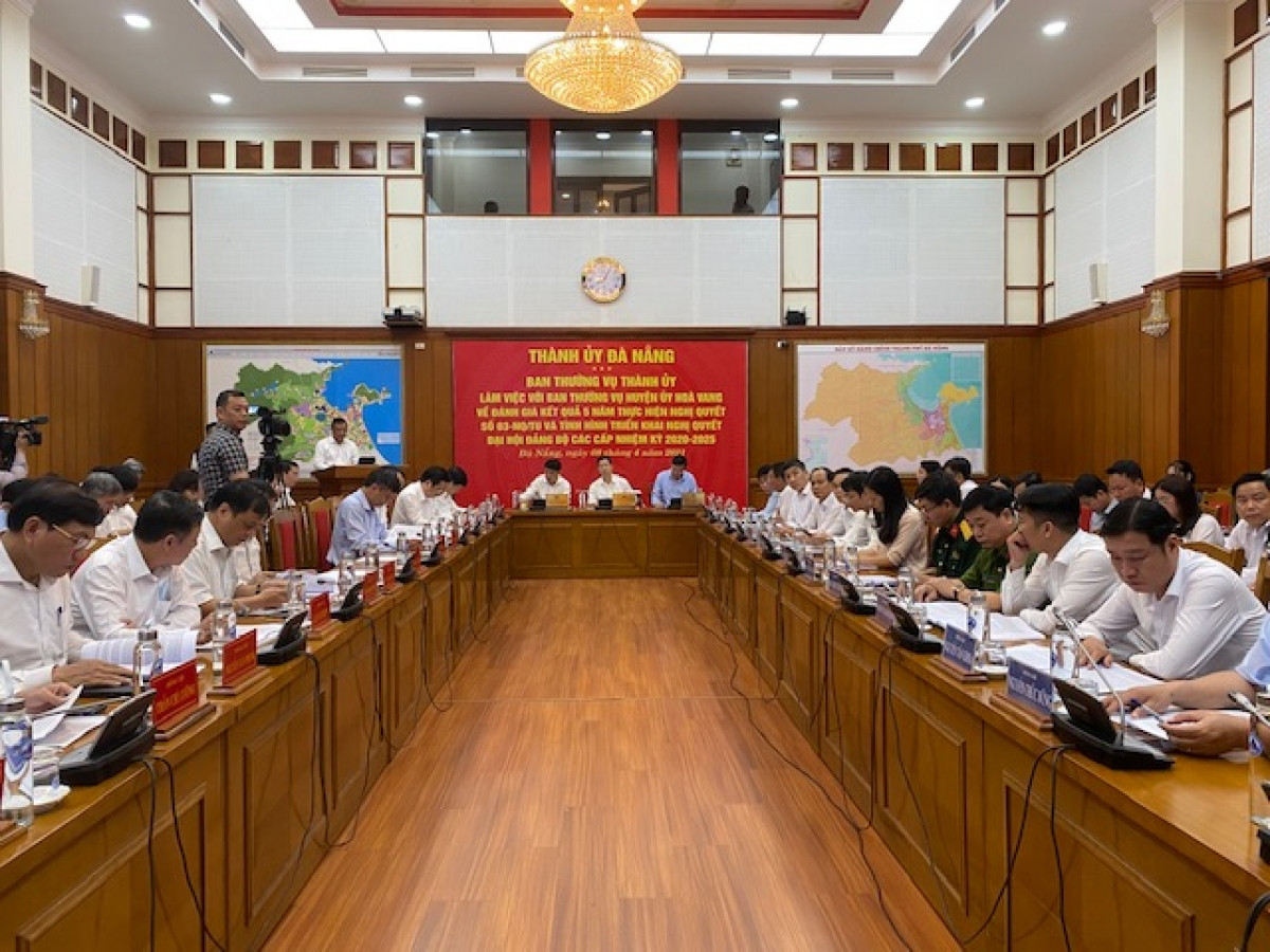 Ban Thường vụ Thành ủy Đà Nẵng làm việc với Ban Thường vụ Huyện ủy Hòa Vang