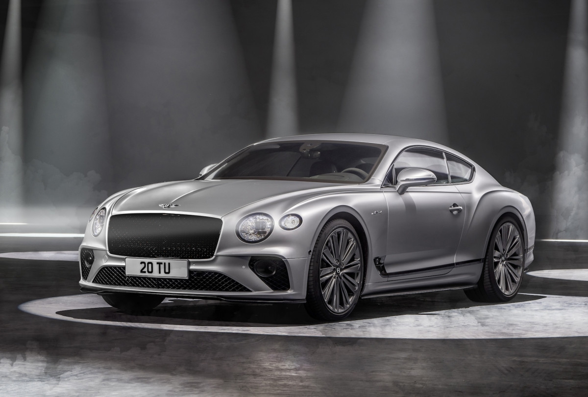 Ở phiên bản này, Bentley cho biết nó không chỉ nhanh trên đường thẳng mà thực sự linh hoạt hơn ở những khúc cua.