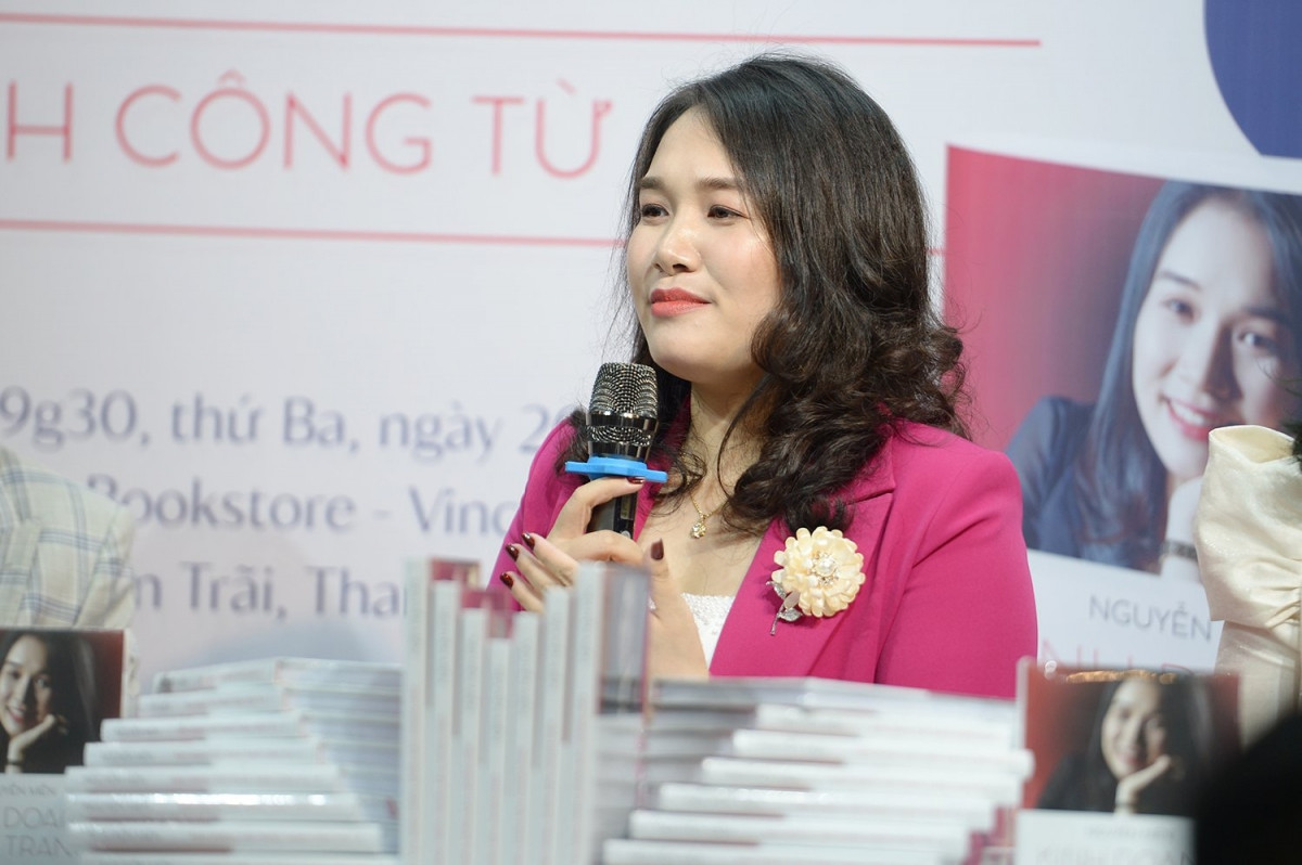 Tác giả Nguyễn Mến ra mắt cuốn sách về thời trang.