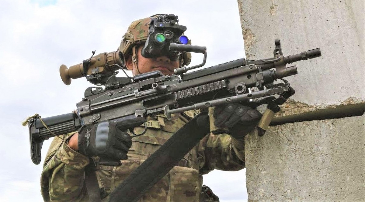 ENVG-B cho phép người lính bắn súng và giảm đáng kể rủi ro phơi bày trước hỏa lực của đối phương; Nguồn: msn.com