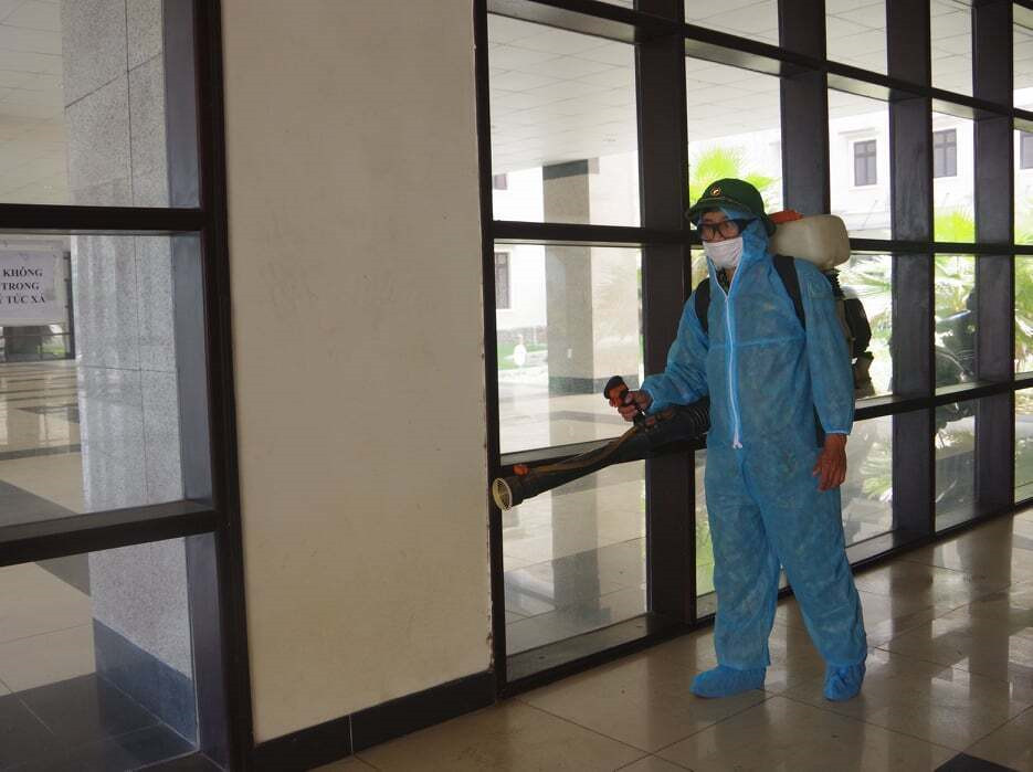 Nữ bệnh nhân dương tính SARS-Cov-2 ở Huế từng đi làm căn cước công dân - 1