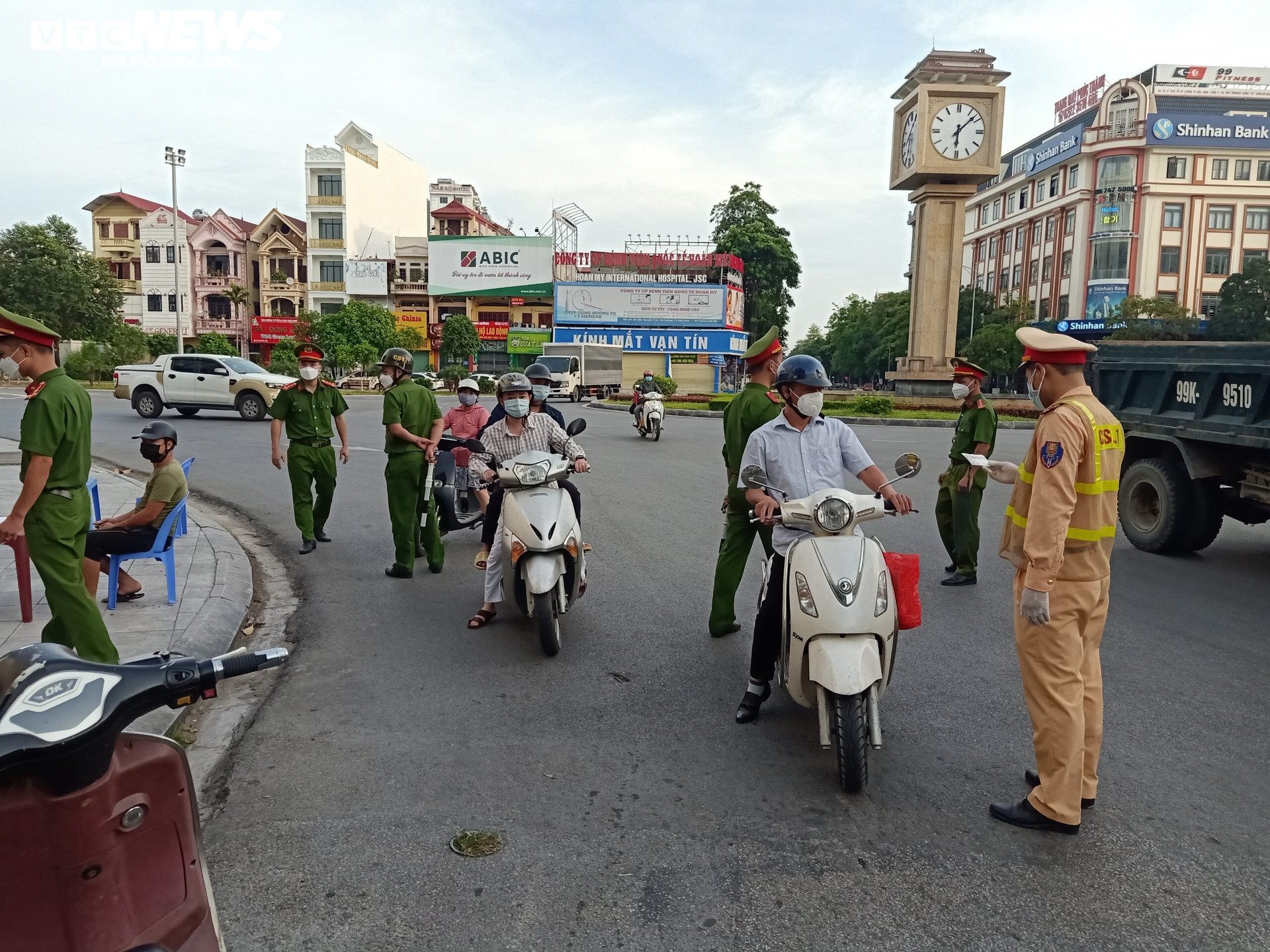 TP Bắc Ninh đề xuất thay đổi giãn cách xã hội theo lộ trình - 2