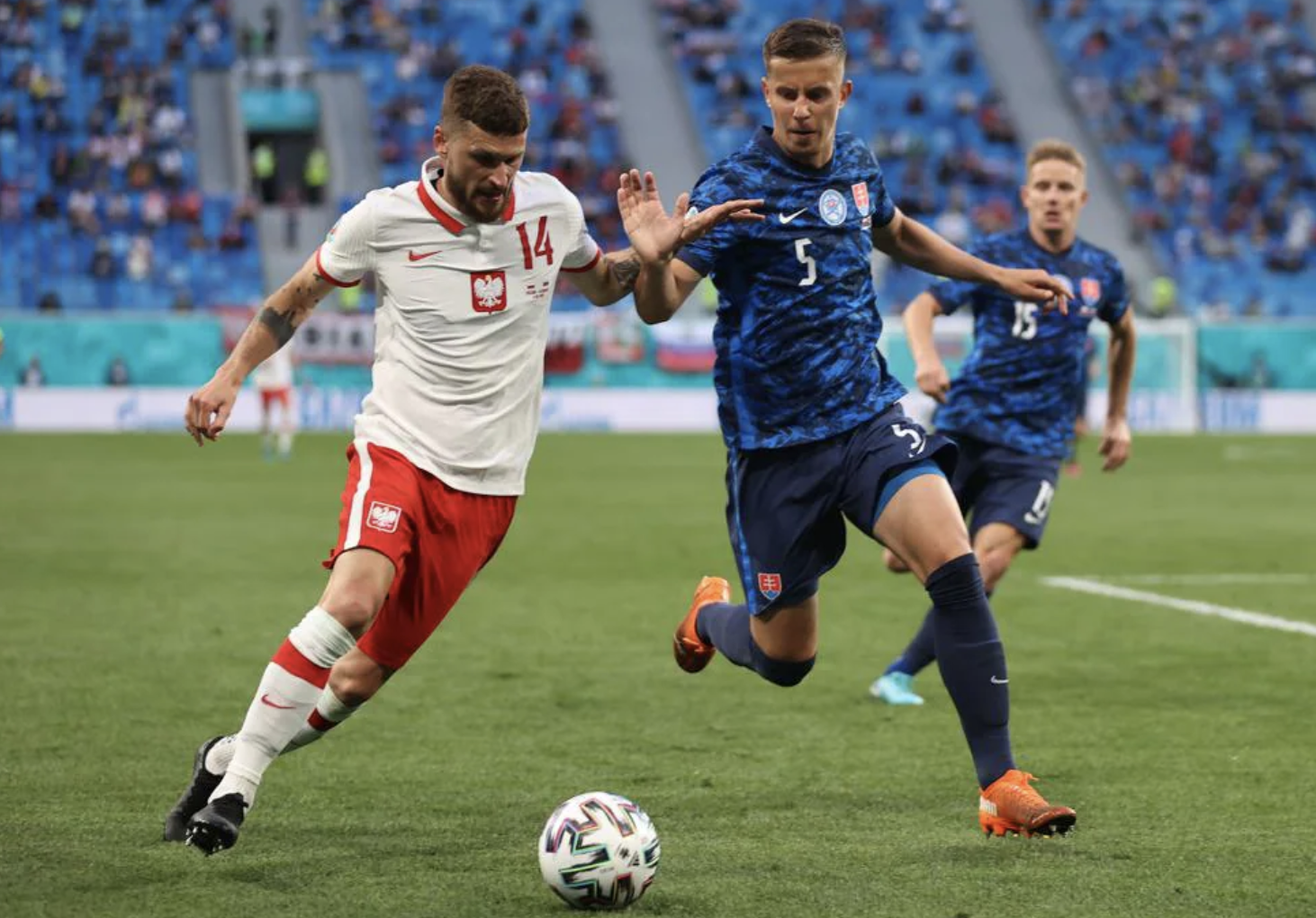 Kết quả bóng đá EURO: Lewandowski tịt ngòi, Ba Lan thua đau trước Slovakia  - 1