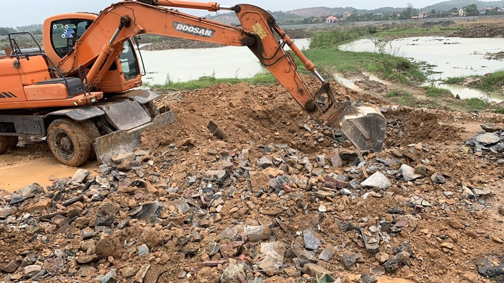 Điều tra ba doanh nghiệp Trung Quốc chôn lấp chất thải trái phép ở Bắc Giang - 1