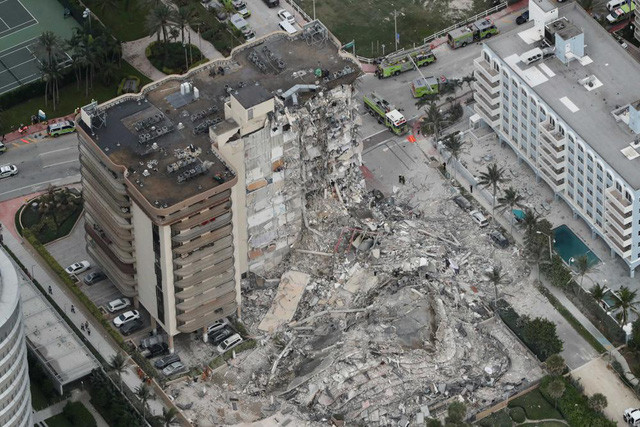 Dự đoán nguyên nhân gây ra thảm họa sập tòa nhà 12 tầng ở Florida - 1