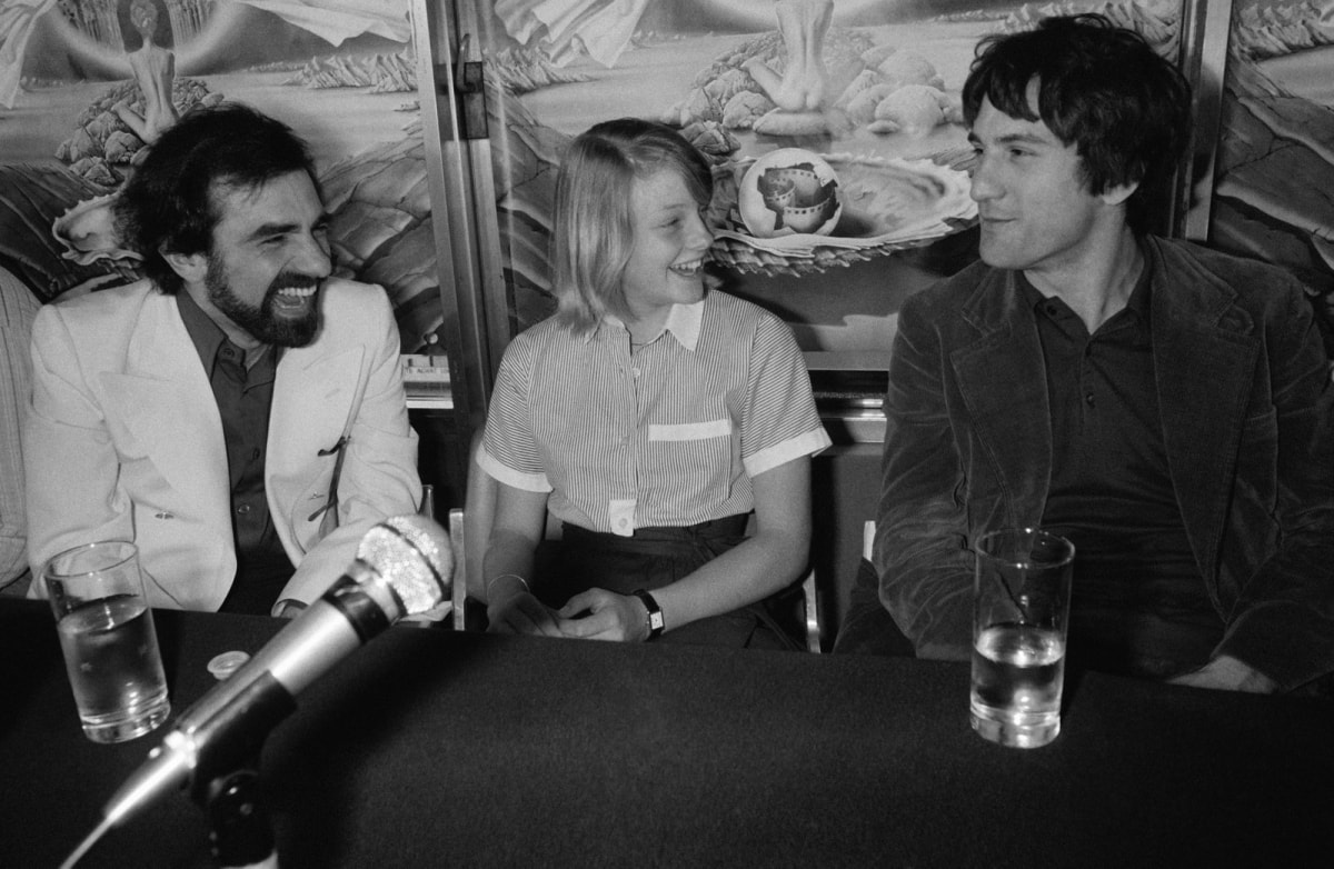 Martin Scorsese, Jodie Foster và Robert de Niro trong cuộc họp báo tại Liên hoan phim Cannes lần thứ 29 năm 1976.