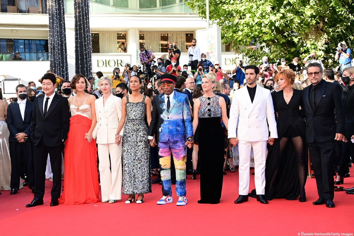 Lễ trao giải liên hoan phim Cannes lần thứ 74 đã diễn ra vào tối 17/7 (giờ địa phương).