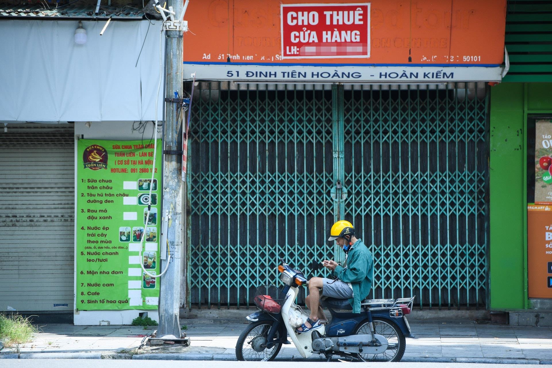 Nhà phố cổ Hà Nội đồng loạt treo biển cho thuê, bán nhà - 9