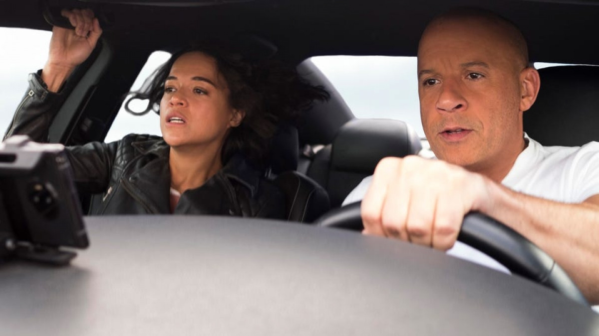 Dàn diễn viên Michelle Rodriguez và Vin Diesel trong “Fast & Furious 9” . Nguồn: Universal