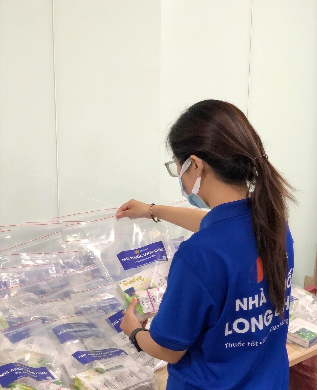 Nhà thuốc FPT Long Châu đồng hành cùng cộng đồng trong đại dịch COVID-19 - 1