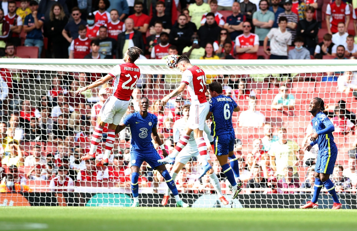 Arsenal chơi khởi sắc hơn trong hiệp 2 và bàn gỡ hòa đến với họ ở phút 69 sau cú đánh đầu của Xhaka. 