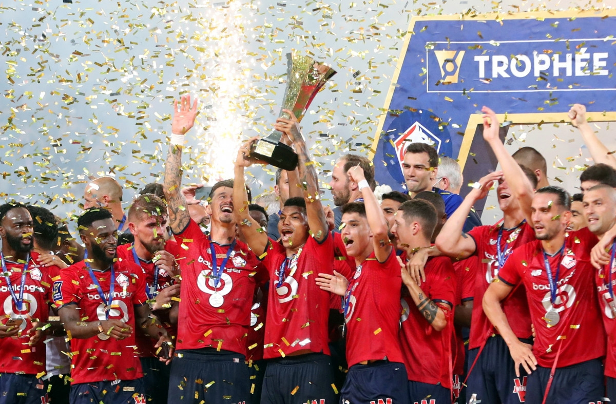 Lille lần đầu đăng quang danh hiệu Siêu cúp Pháp trong lịch sử CLB. (Ảnh: Reuters).