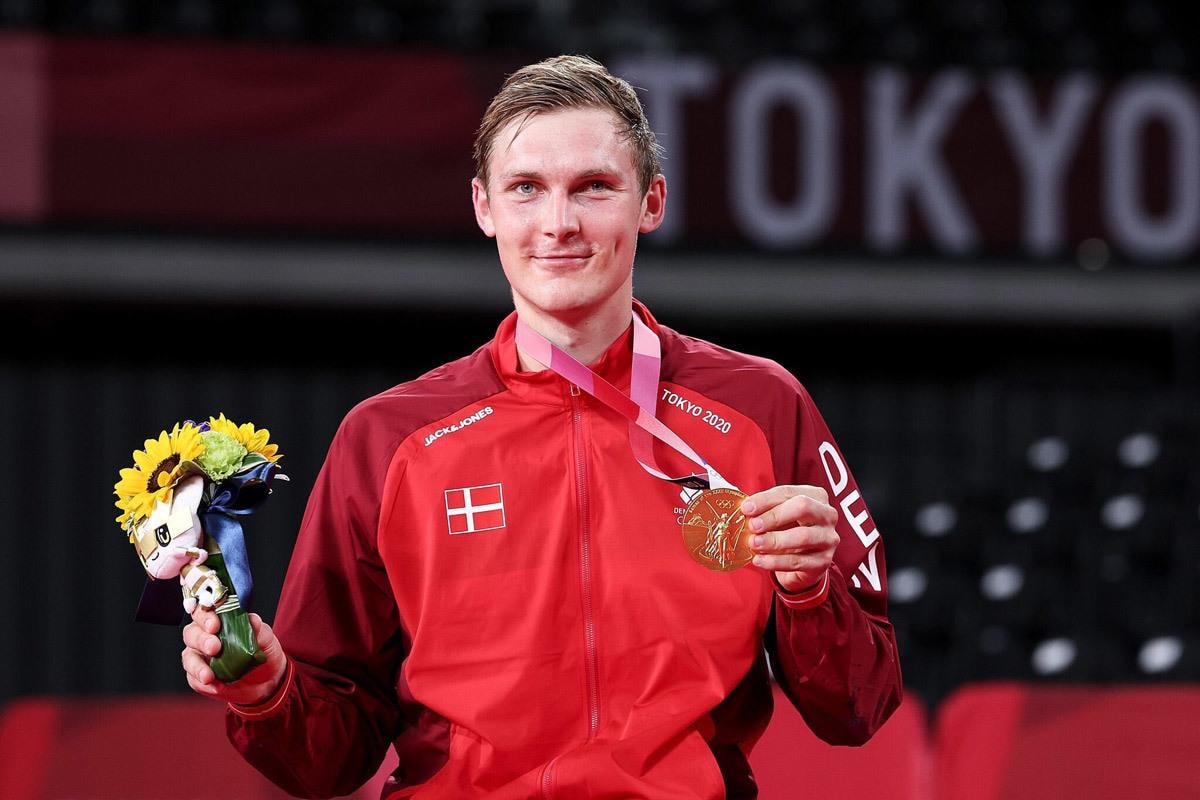 Axelsen: Học tiếng Trung để thắng người Trung Quốc, vô địch Olympic Tokyo - 1