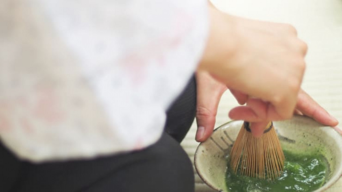 Người tham gia có thể học cách thưởng trà kiểu Nhật Bản, với sự hướng dẫn của các trà nhân tại Kyoto. Nguồn: Getty Images