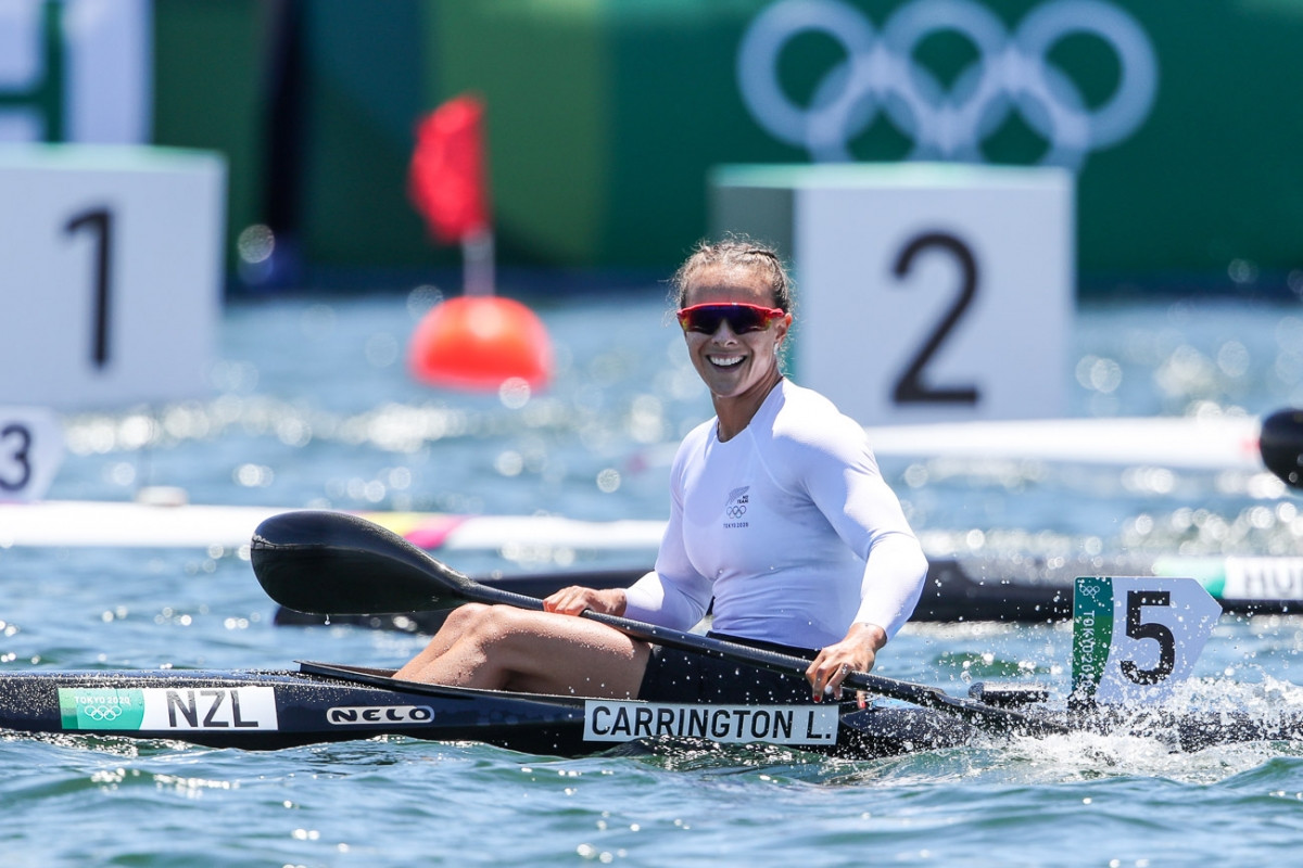 Đồng hạng 4. Lisa Carrington giành 3 HCV môn Canoeing cho đoàn thể thao New Zealand.