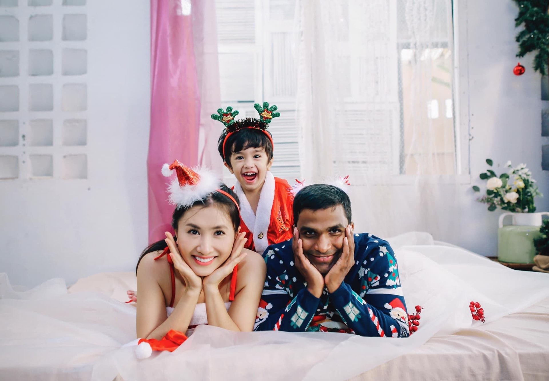 Nữ diễn viên Nguyệt Ánh hạnh phúc bên chồng Ấn Độ và con trai nhỏ - 6