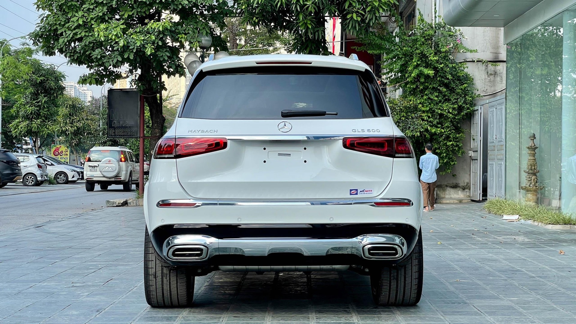 So sánh Range Rover SVAutobioraphy và Mercedes-Maybach GLS 600 - 8