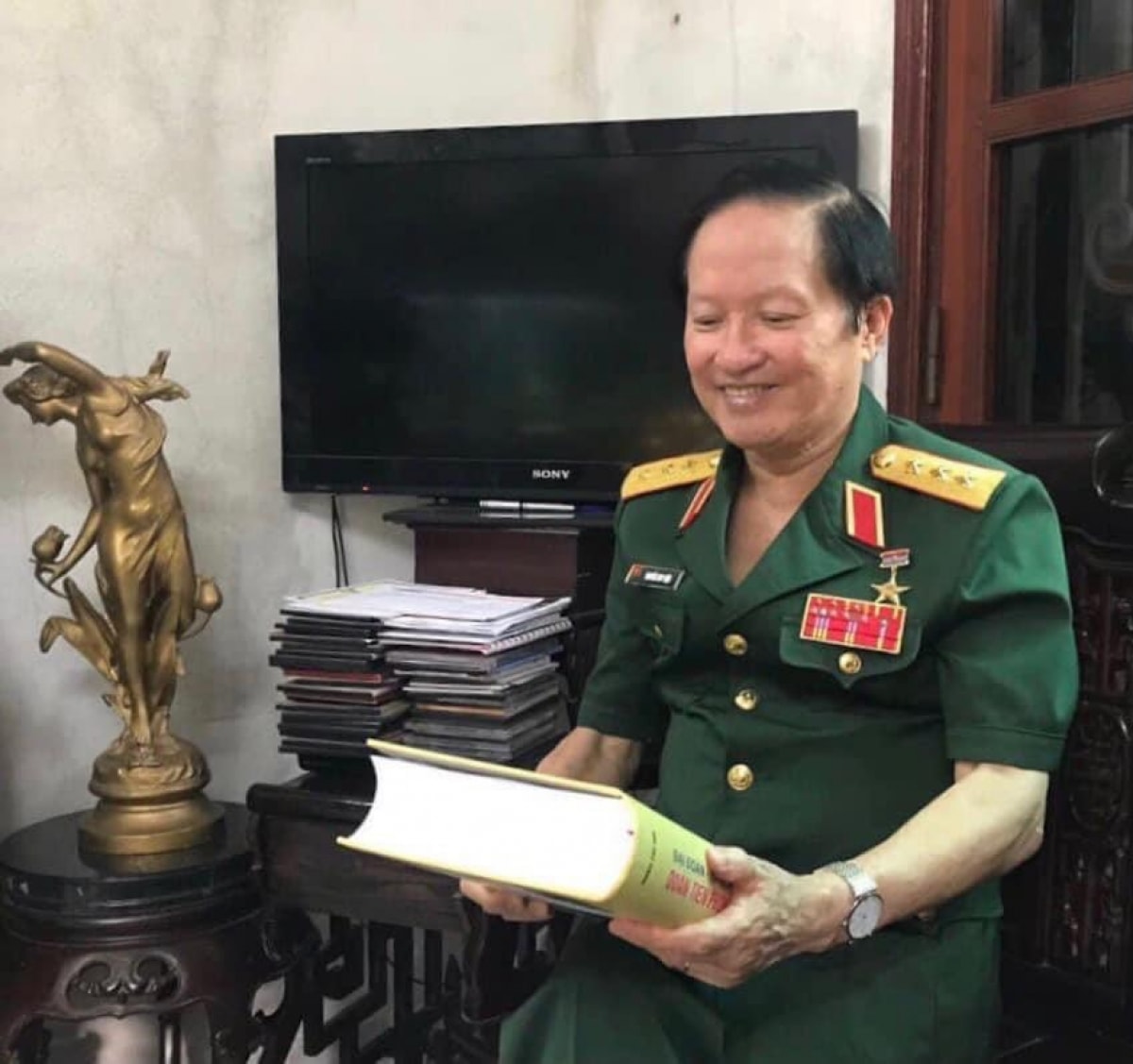 Thượng tướng Nguyễn Huy Hiệu - nguyên Thứ trưởng Bộ Quốc phòng