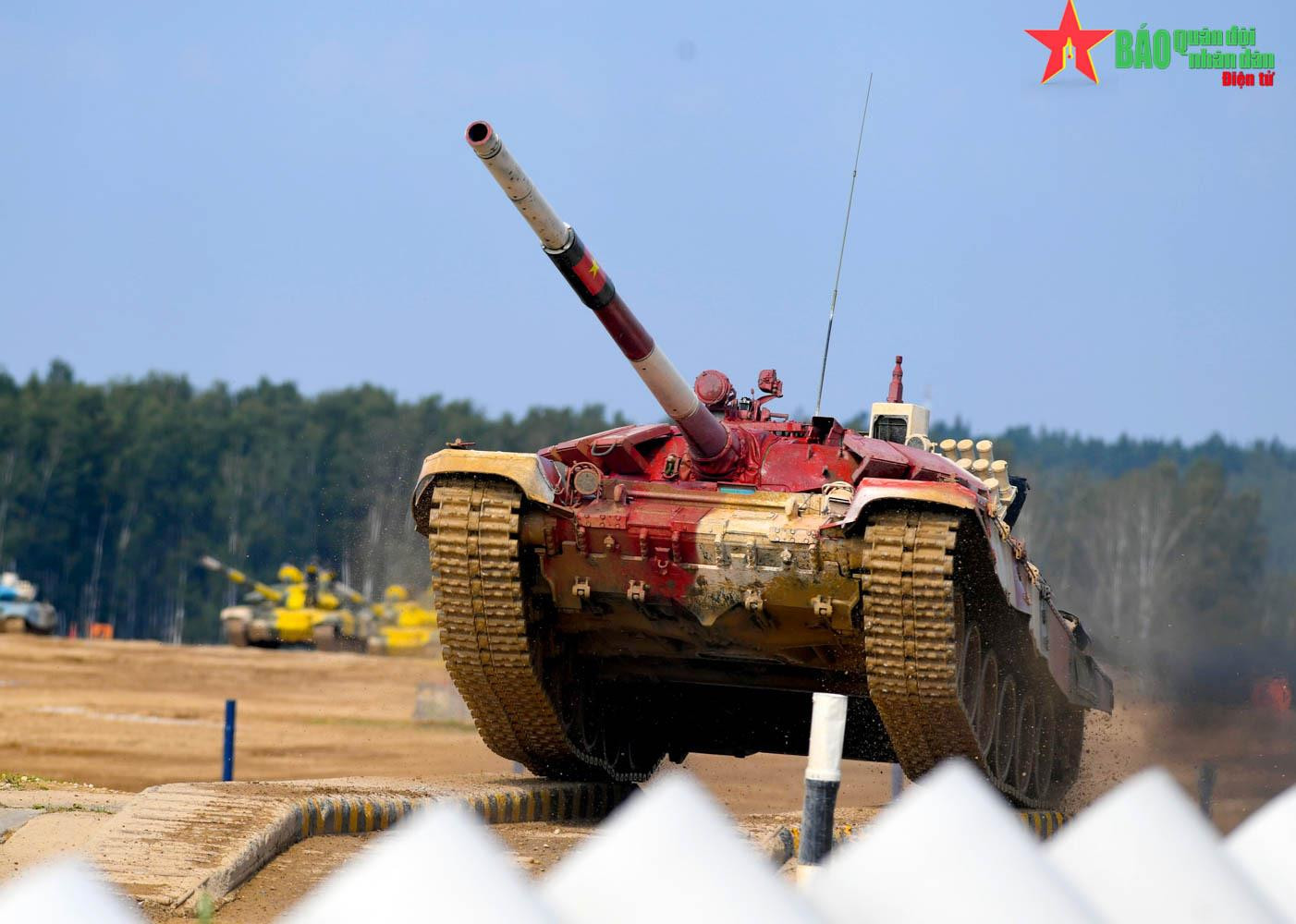 Tuyển Việt Nam không có biên chế xe tăng T-72 nhưng vẫn cực kỳ xuất sắc - 4