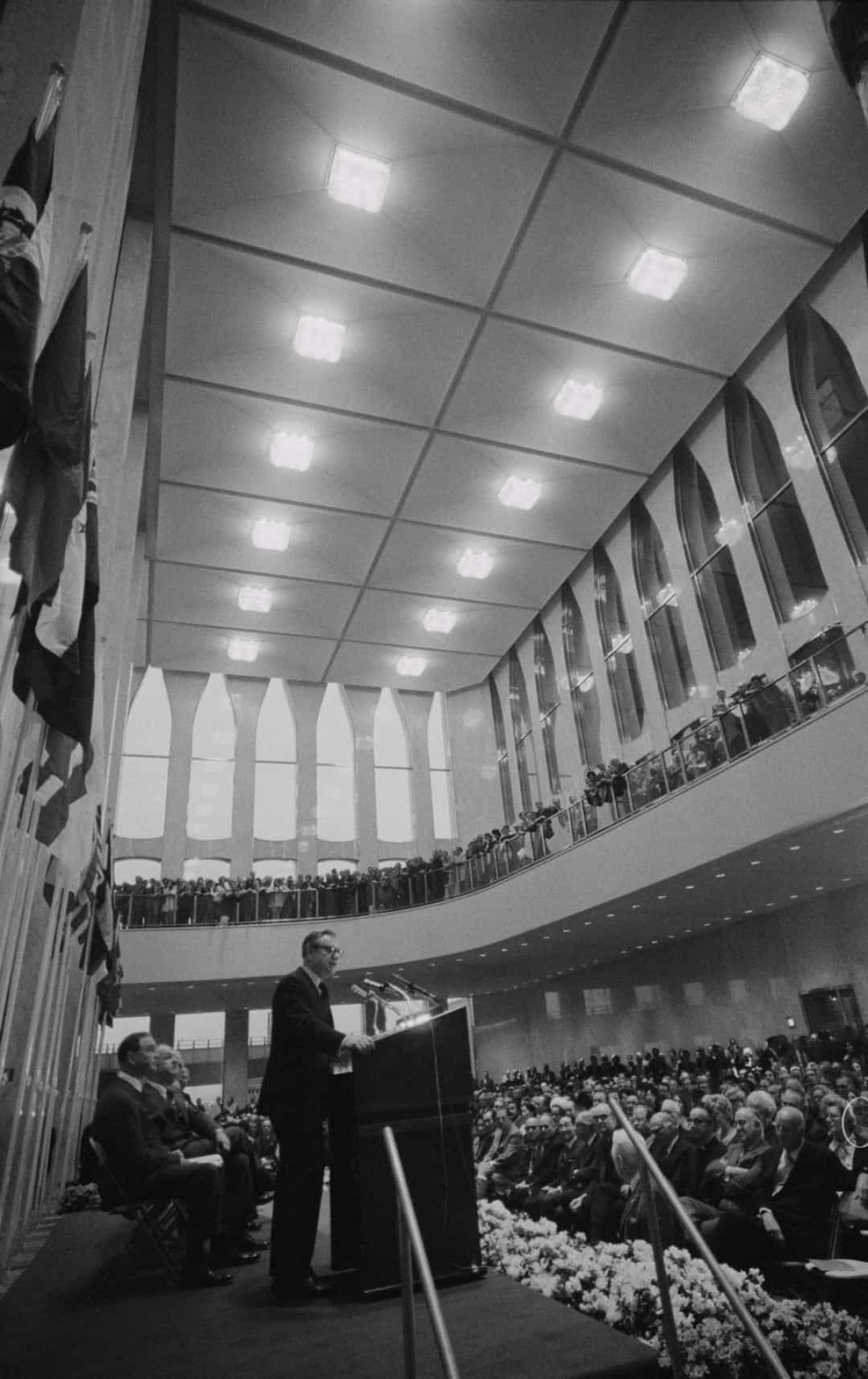 Trung tâm Thương mại Thế giới chính thức khánh thành vào ngày 4/4/1973. 