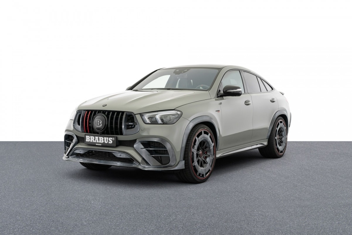 Chiếc 900 Rocket Edition phát triển trên nền tảng của Mercedes-Benz GLE Coupe. Cách đây không lâu, hãng độ này cũng đã ra mắt gói nâng cấp 900 dành cho chiếc GLE 63 S 4Matic+ Coupe nhưng phiên bản mới thậm chí nhanh và mạnh hơn.