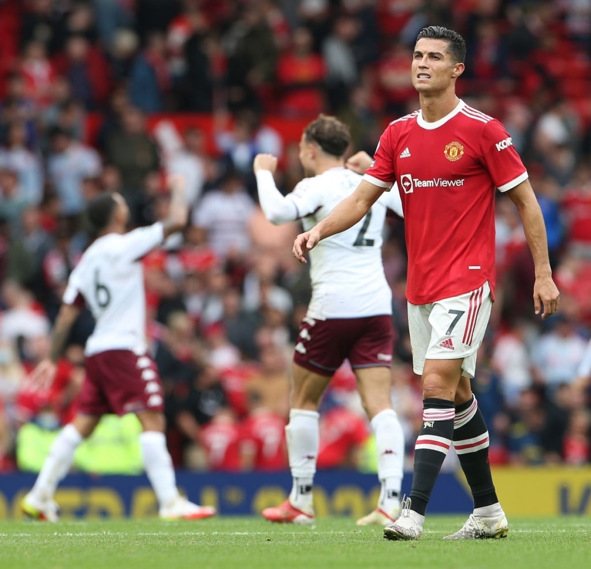 Nếu người sút phạt đền là Cristiano Ronaldo thì MU đã thoát thua? (Ảnh: Getty)