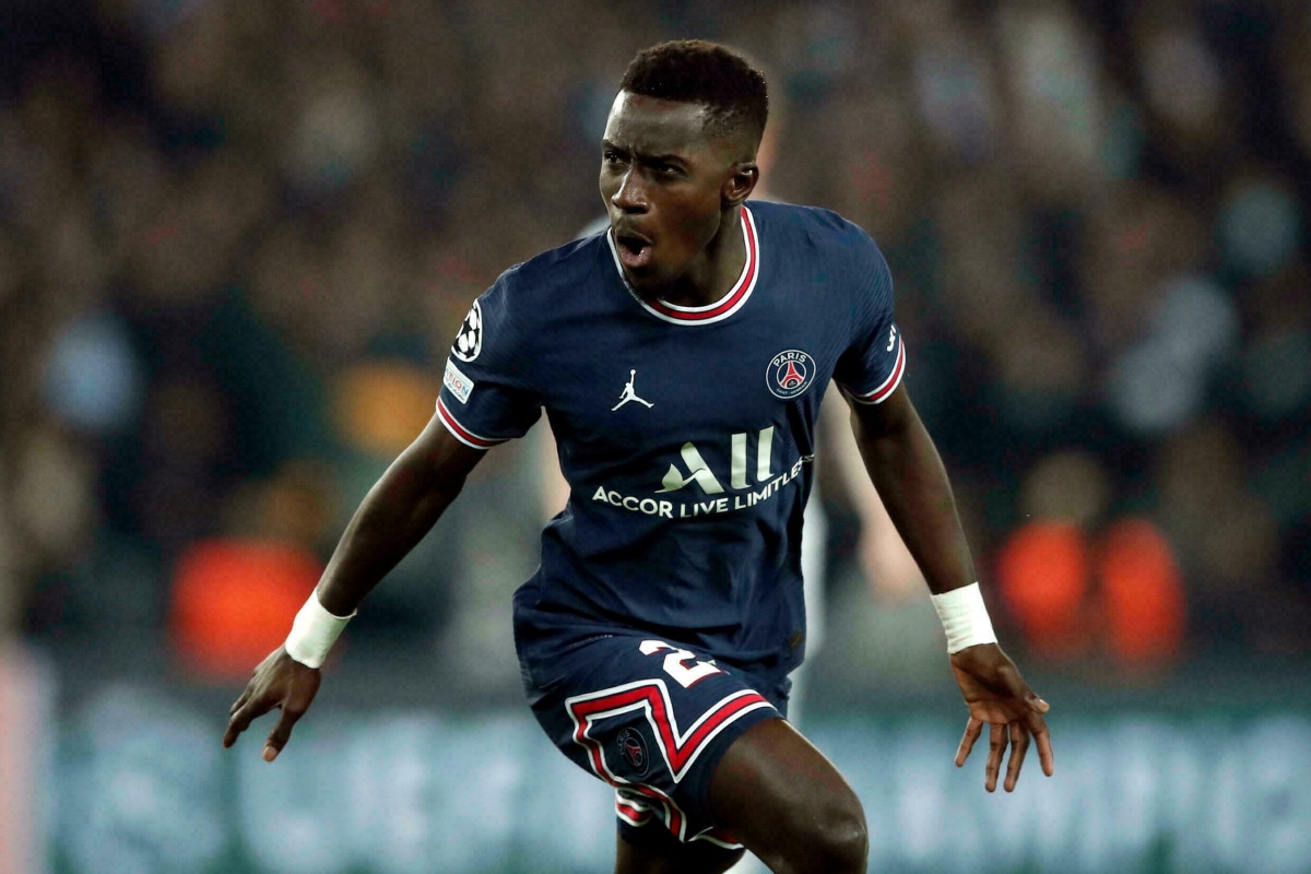 Tiền vệ: Idrissa Gueye (PSG) – 13 điểm