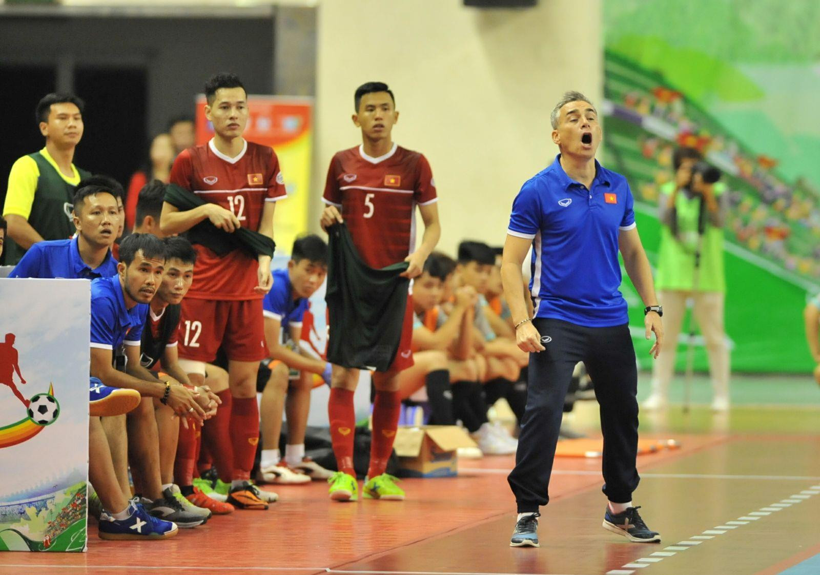 Futsal Việt Nam không đến World Cup để rồi trở về vạch xuất phát - 2