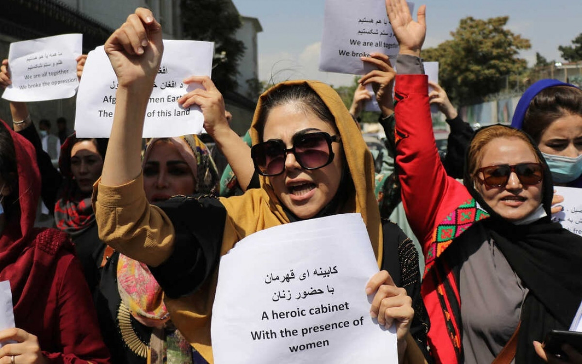Phụ nữ Afghanistan biểu tình đòi nữ quyền và phản đối Taliban. Ảnh: NPR.