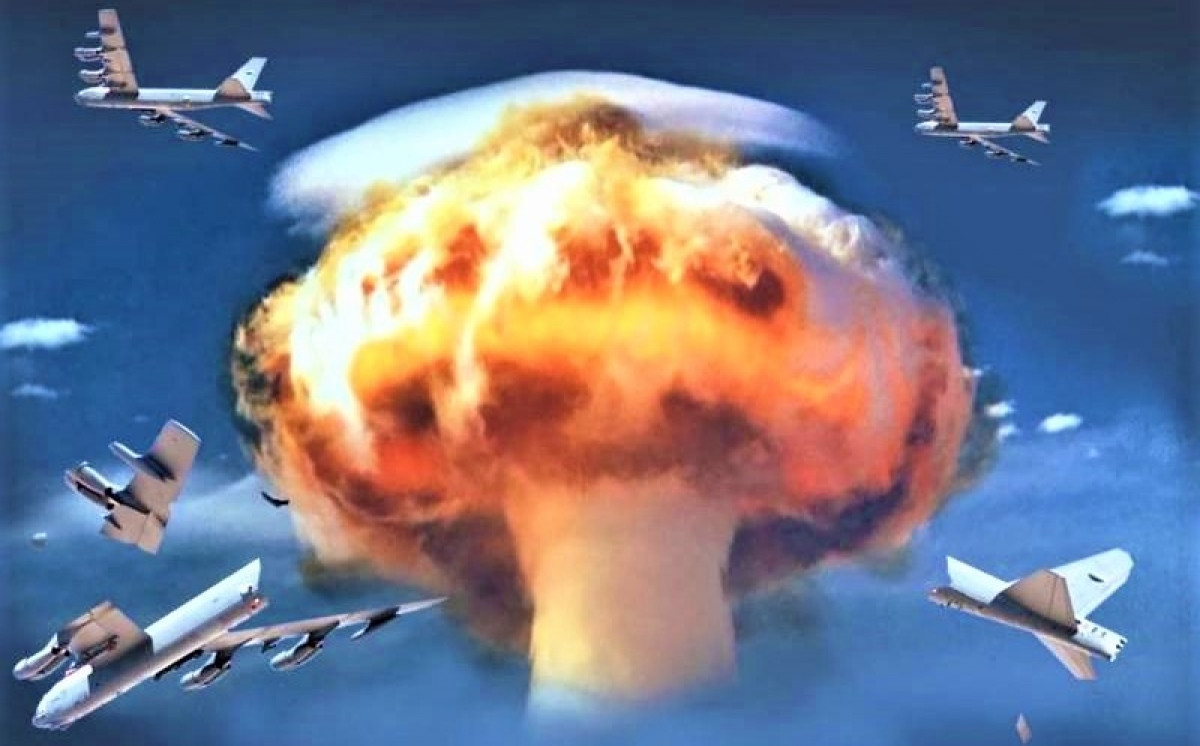 Một vụ nổ hạt nhân trong một đội hình dày đặc của máy bay ném bom đối phương có khả năng đánh trúng nhiều máy bay cùng một lúc. Nguồn: topcor.ru