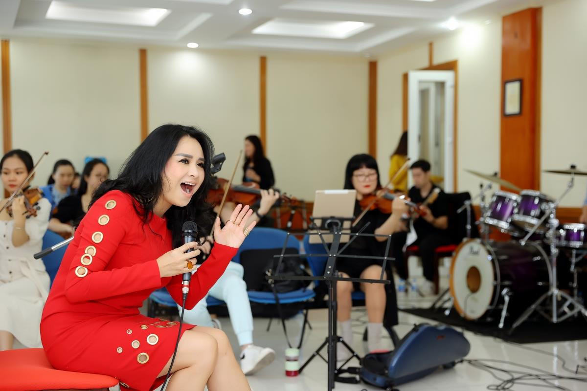 Diva Thanh Lam sẽ hát cùng con rể trong 'Con đường âm nhạc' - 1