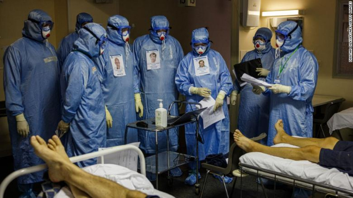 Phòng chăm sóc đặc biệt cho bệnh nhân Covid-19 tại một bệnh viện ở Moscow, Nga. Ảnh: CNN