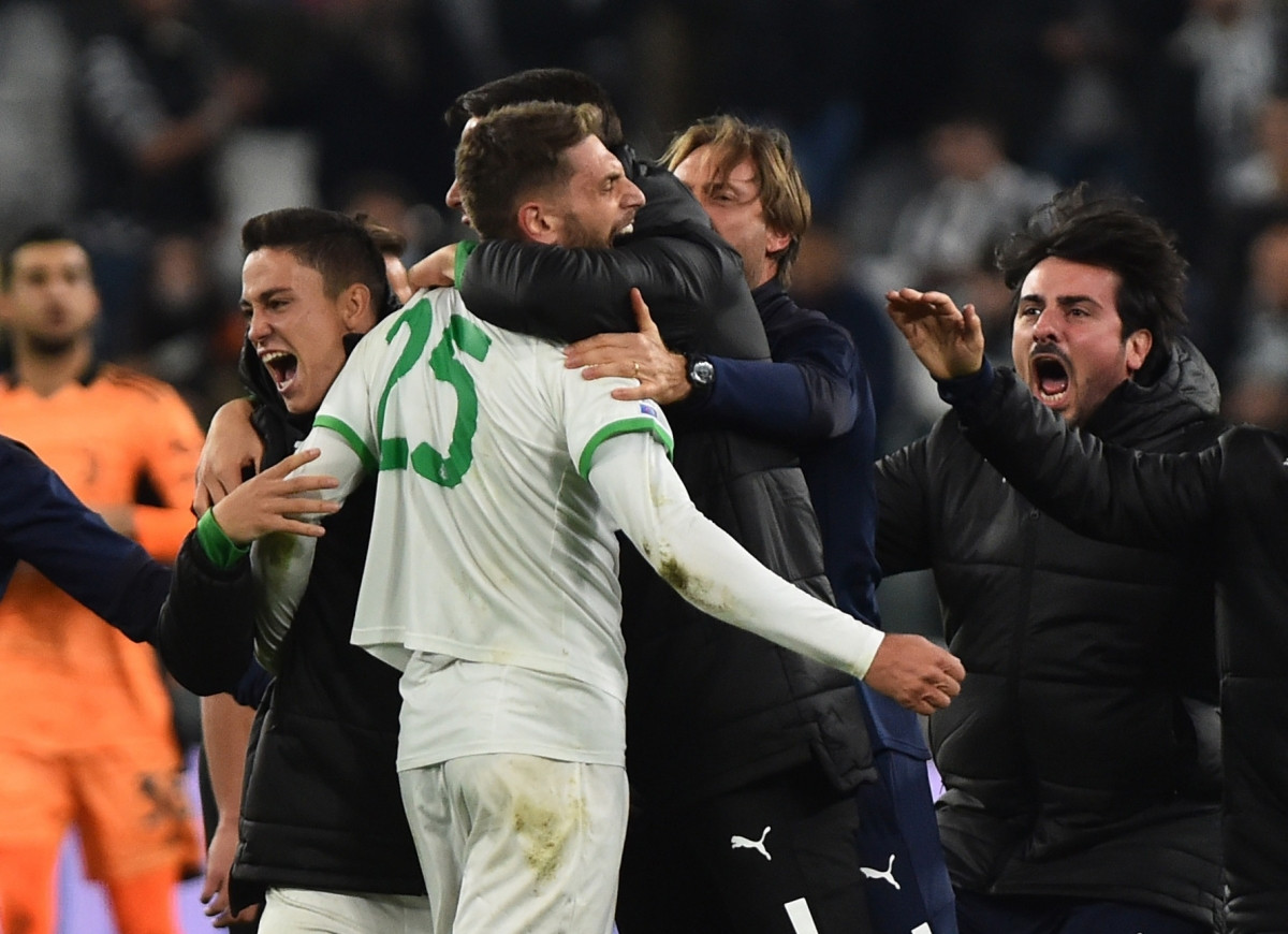 Chiến thắng nghẹt thở 2-1 trên sân Juventus giúp Sassuolo vươn lên đứng thứ 9 tại Serie A với 14 điểm sau 10 trận.