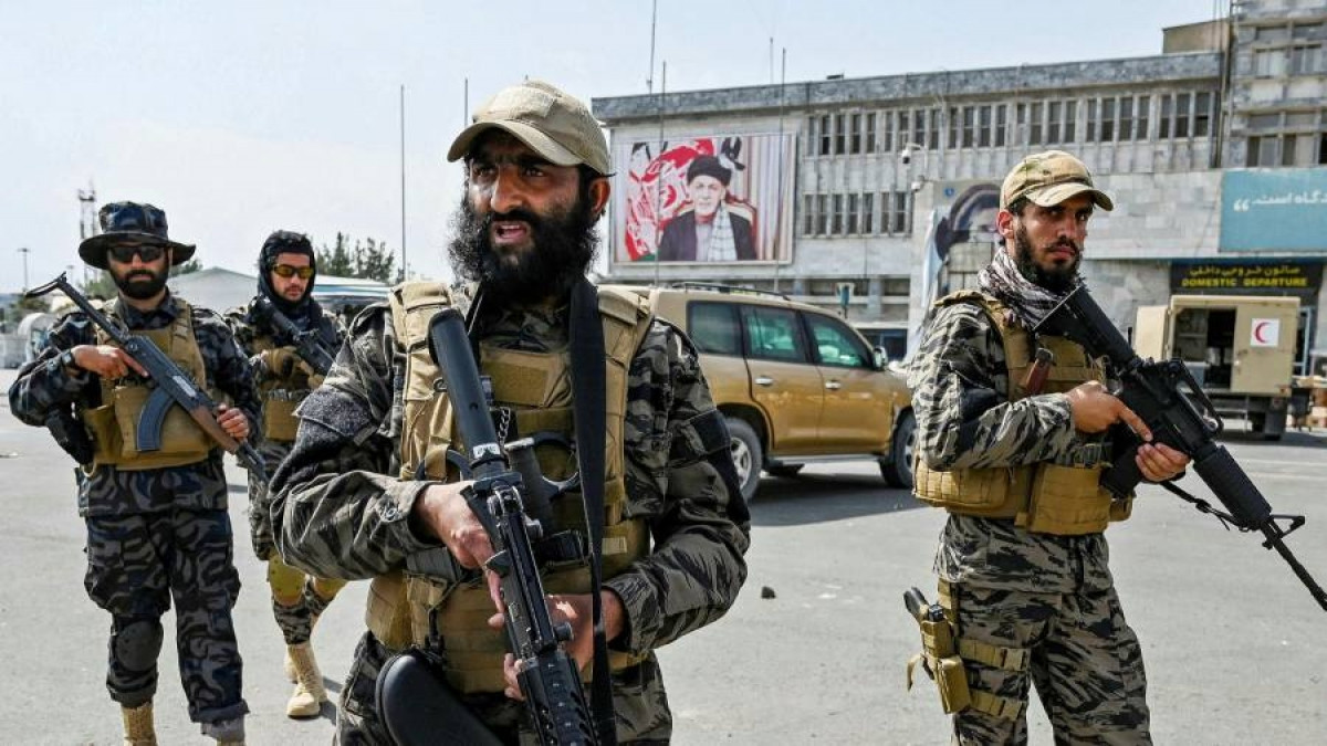 Các tay súng của Taliban trên đường phố Kabul. Ảnh: AFP/Getty.