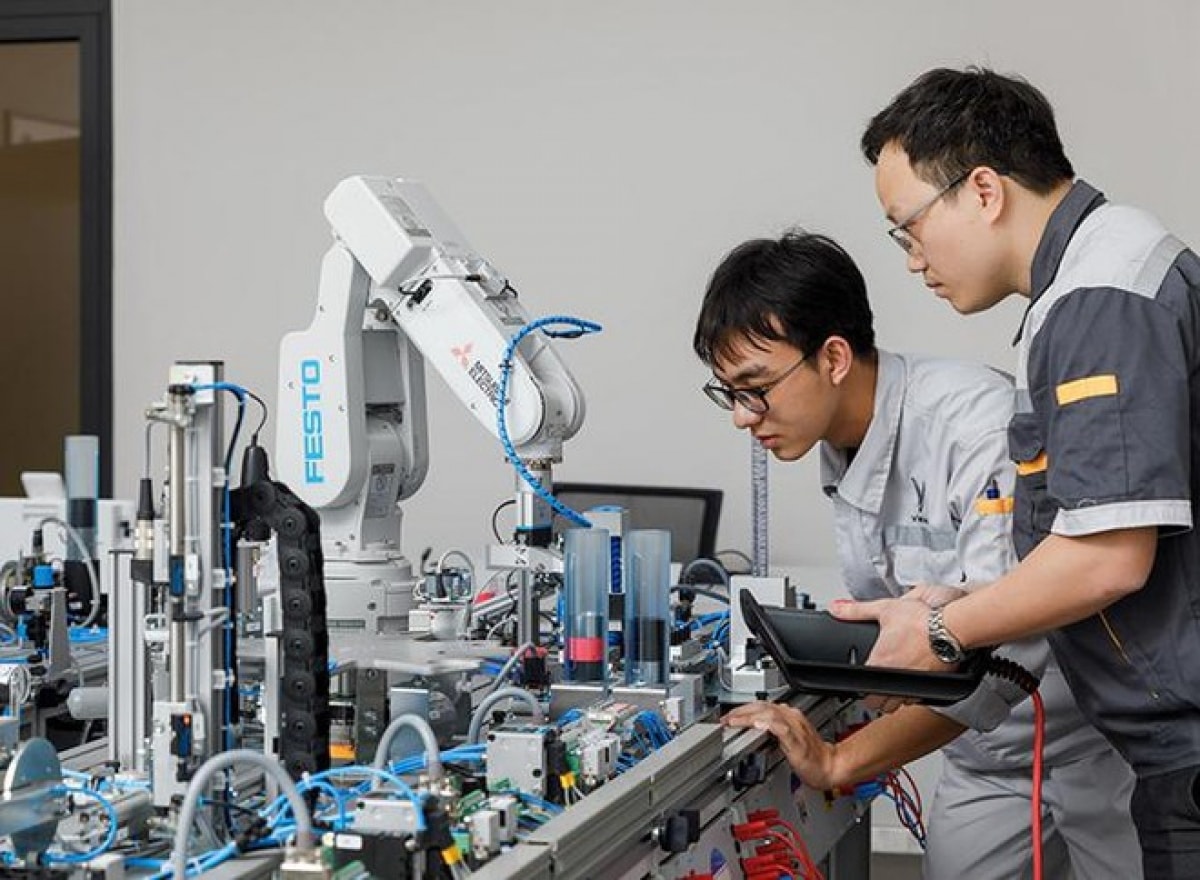 Nâng tâm trình độ kỹ năng nghề đang là yêu cầu đặt ra cho lực lượng lao động Việt Nam trước tác động của cuộc cách mạng công nghiệp lần thứ 4.