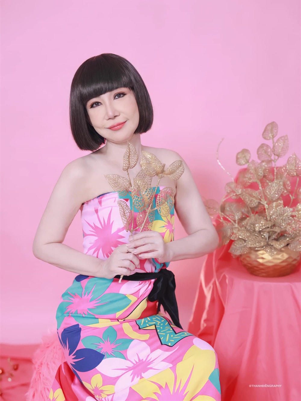 Nghệ sĩ cải lương Thanh Kim Huệ tuổi 66 trẻ trung qua ống kính của chồng - 1