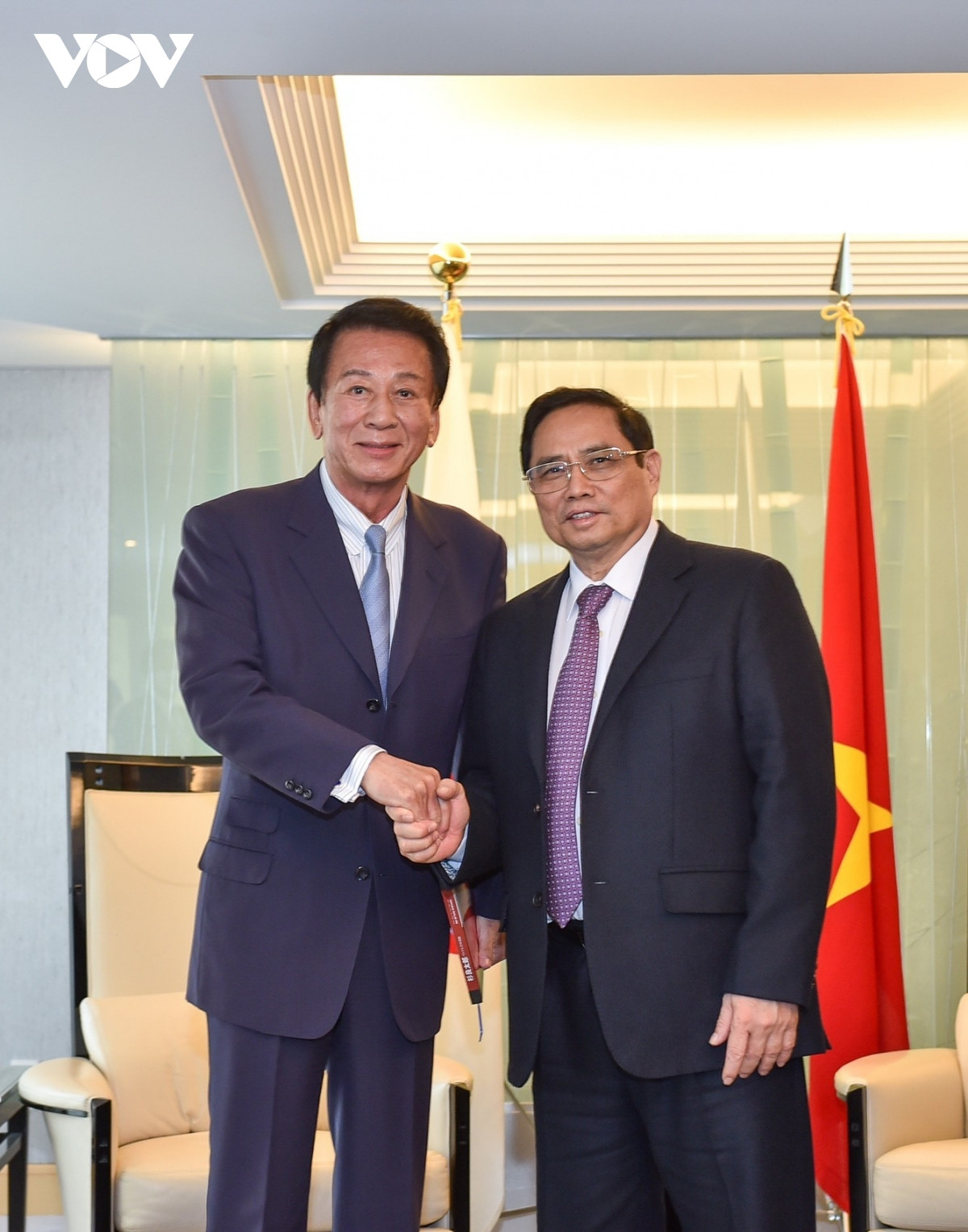 Thủ tướng Phạm Minh Chính tiếp Ngài Sugi Ryotaro, cựu Đại sứ đặc biệt Việt Nam - Nhật Bản, mong ông Sugi Ryotaro phối hợp thúc đẩy giao lưu văn hóa, giao lưu nhân dân, tổ chức các hoạt động kỷ niệm 50 năm thiết lập quan hệ ngoại giao Việt Nam - Nhật Bản vào năm 2023. 